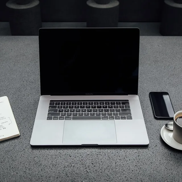 Dynamiq Summit 16 Pro